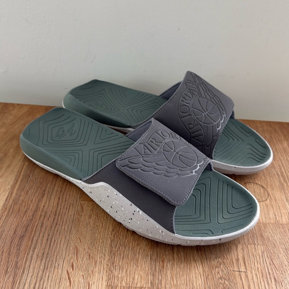 Jordan 7 Hydro Slides in Clay Green Men’s size 12 AA2517-035